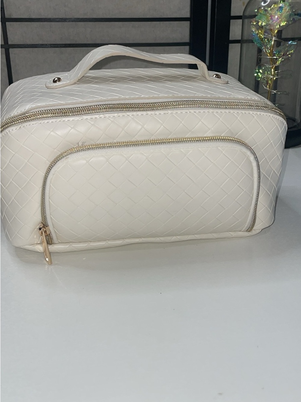 New Rachel Zoe Ivory White Toiletry Makeup